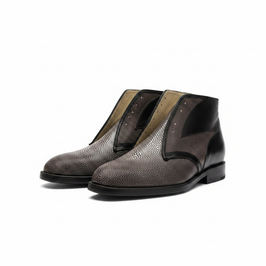 Luxury Stingray Leather Laced Ankle Boots – Fotografia Profissional