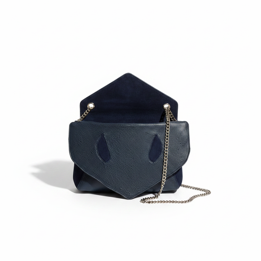 Stingray Leather Crossbody Handbag – Fotografia Profissional